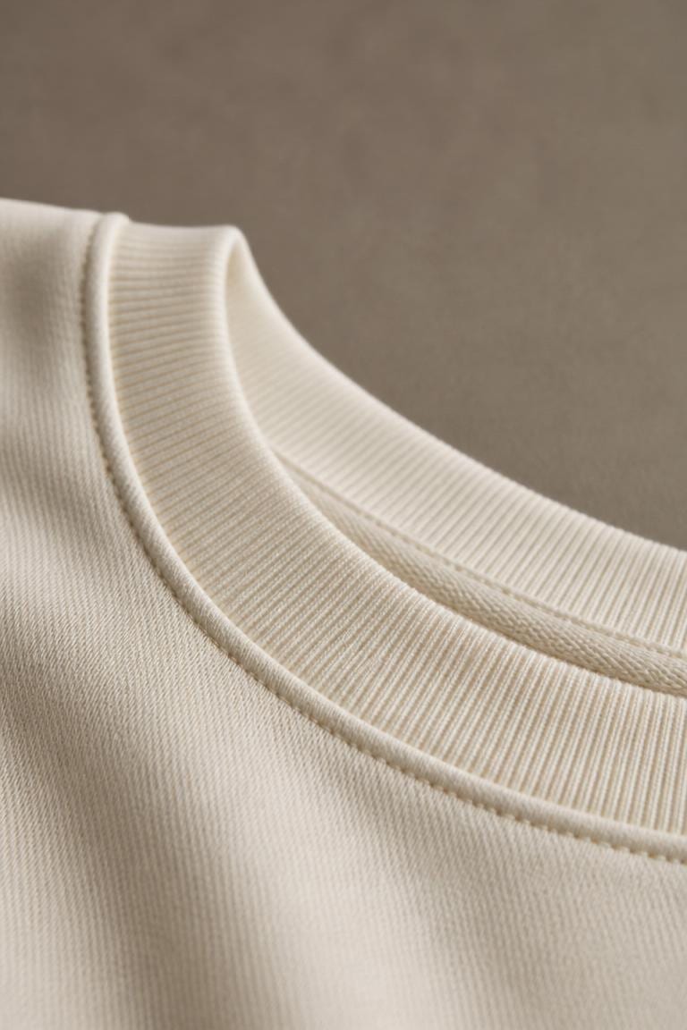 Premium polo in stone neutral